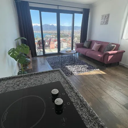 Deniz Manzarali Apartament