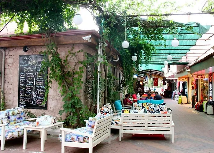 Apartman Deniz Manzarali *