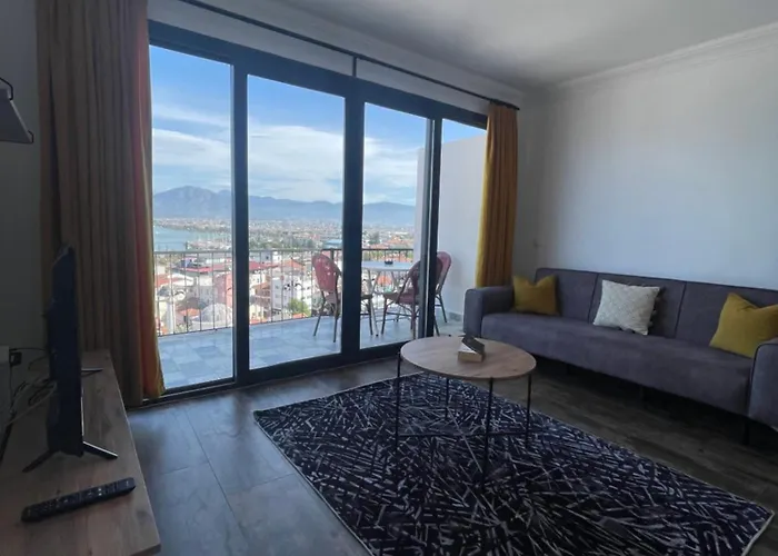 Apartman Deniz Manzarali *
